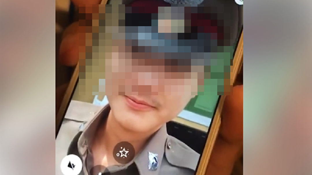 "หนุ่มคล้ายตำรวจ" โทรกร่างสาว ฉุนโดนด่า เหตุแซวนมเล็ก "หนุ่มคล้ายตำรวจ" โทรกร่างสาว ฉุนโดนด่า เหตุแซวนมเล็ก