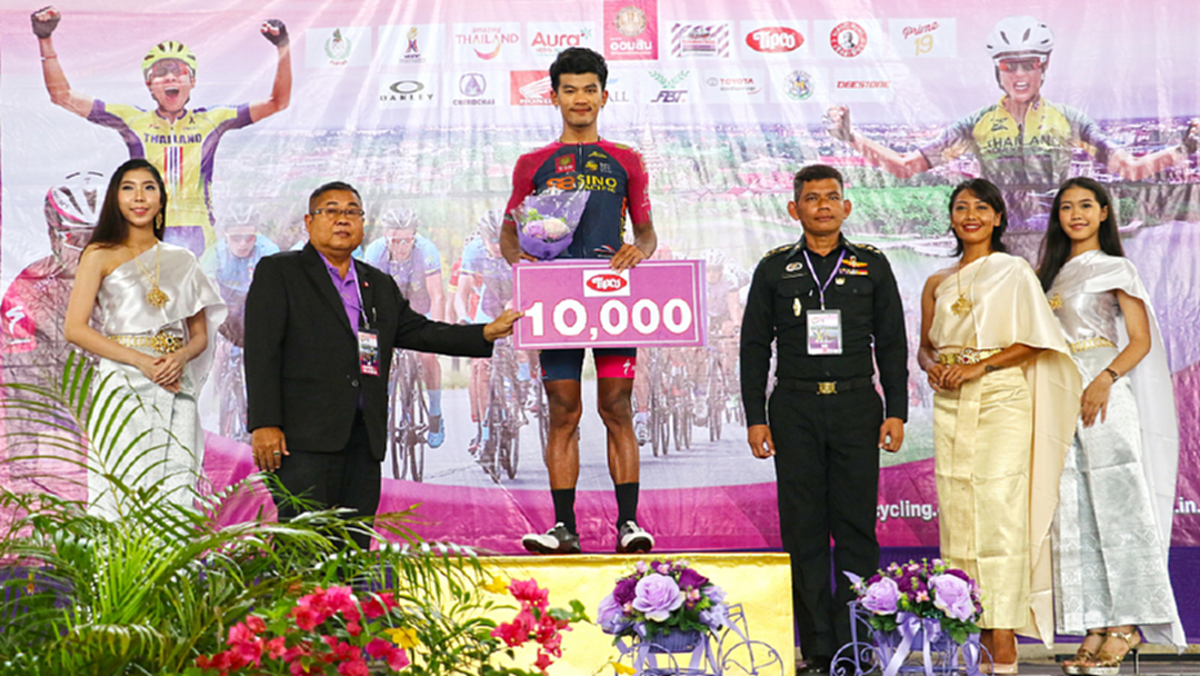 "สราวุฒิ" ซิวที่ 3 สเตจ 2 ขยับรั้งจ่าฝูงอาเซียนปั่น "ทัวร์ ออฟ ไทยแลนด์ 2018" (มีคลิป) "สราวุฒิ" ซิวที่ 3 สเตจ 2 ขยับรั้งจ่าฝูงอาเซียนปั่น "ทัวร์ ออฟ ไทยแลนด์ 2018" (มีคลิป)
