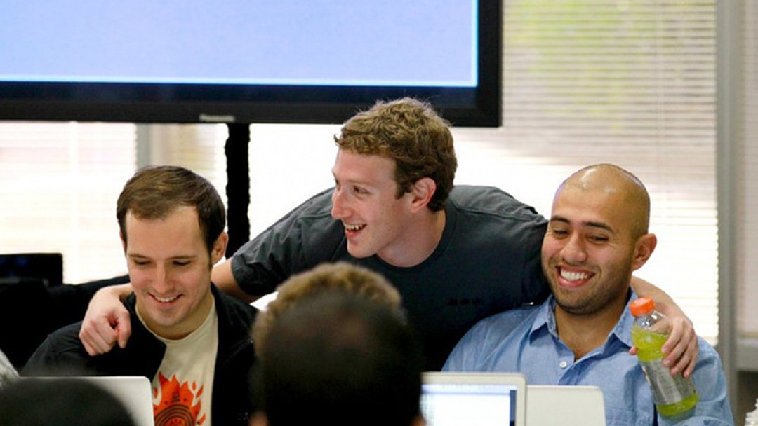 Facebook เปิดเผยตัวเลขเงินเดือนพนักงาน 'คนละหลายแสนเลยทีเดียว' Facebook เปิดเผยตัวเลขเงินเดือนพนักงาน 'คนละหลายแสนเลยทีเดียว'