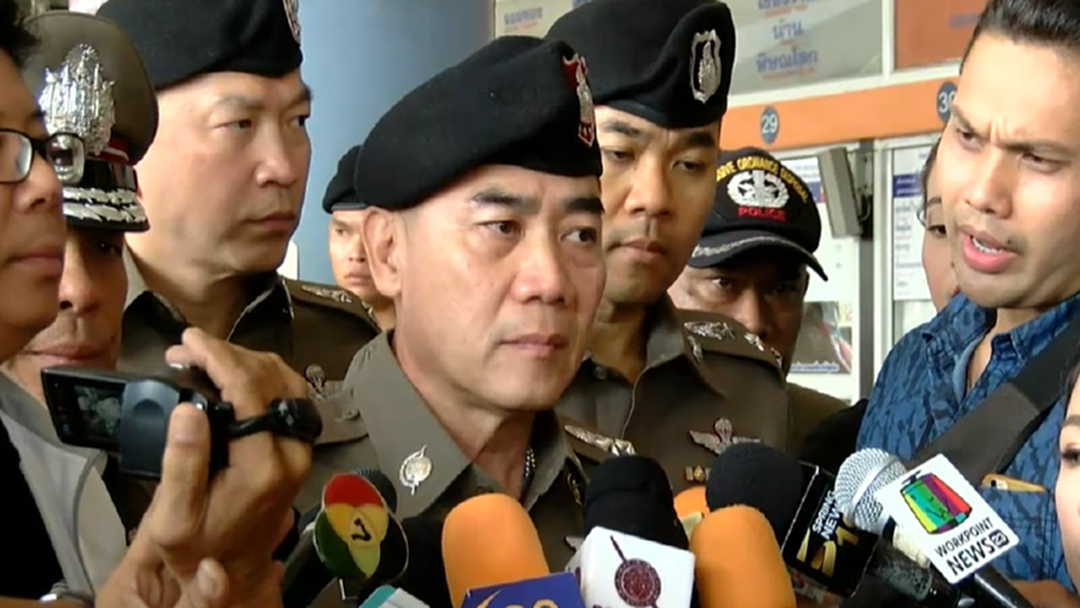 ผบ.ตร. ตรวจเยี่ยมการเดินทางกลับภูมิลำเนาของประชาชน ผบ.ตร. ตรวจเยี่ยมการเดินทางกลับภูมิลำเนาของประชาชน