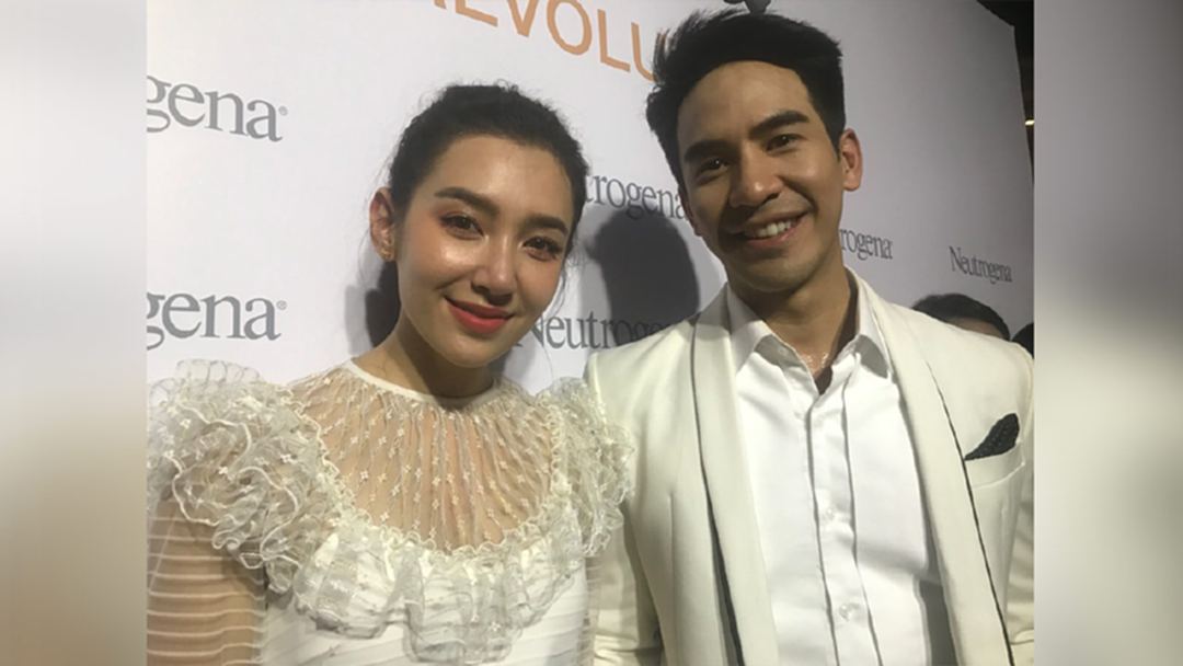 โล้สำเภาแค่เบาๆ! "โป๊ป" ควง "เบลล่า" แย้มมีฟินกว่านี้ โต้โกยเงินกว่า 20 ล. โล้สำเภาแค่เบาๆ! "โป๊ป" ควง "เบลล่า" แย้มมีฟินกว่านี้ โต้โกยเงินกว่า 20 ล.