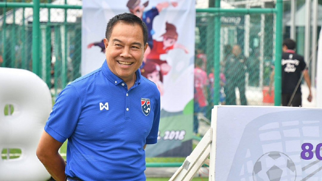 ขอให้สำเร็จ! "พล.ต.อ.สมยศ" ส่งกำลังใจทัพ "ชบาแก้ว" คว้าชัยเหนือจีนศึกชิงแชมป์เอเชีย ขอให้สำเร็จ! "พล.ต.อ.สมยศ" ส่งกำลังใจทัพ "ชบาแก้ว" คว้าชัยเหนือจีนศึกชิงแชมป์เอเชีย