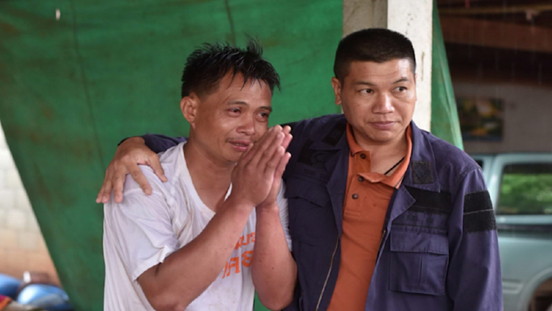 สลด! ลูกชาย 8 ขวบห้ามพ่อแม่ตีกันถูกกระสุนเจาะเข้าอกดับอนาถ สลด! ลูกชาย 8 ขวบห้ามพ่อแม่ตีกันถูกกระสุนเจาะเข้าอกดับอนาถ