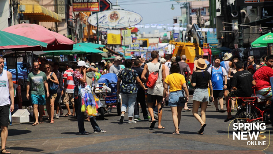 ประมวลภาพ ชาวไทยและชาวต่างประเทศเล่นน้ำสงกรานต์ ถ.ข้าวสาร ประมวลภาพ ชาวไทยและชาวต่างประเทศเล่นน้ำสงกรานต์ ถ.ข้าวสาร