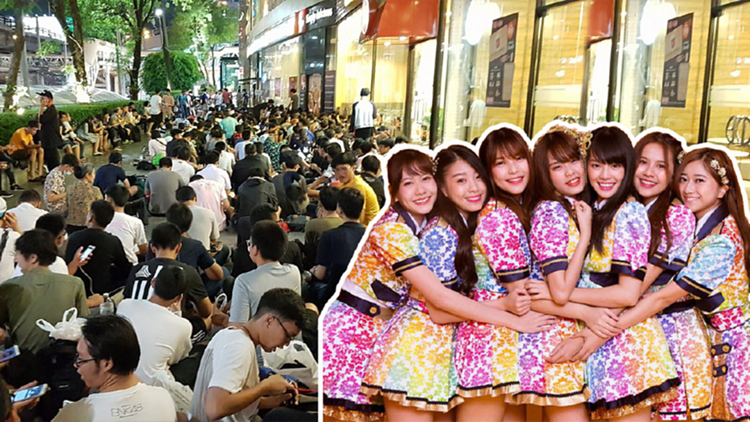 ตะลึง!เหล่าโอตะ แห่ปักหลักหน้าห้างดังข้ามคืนรอจับมือ BNK48