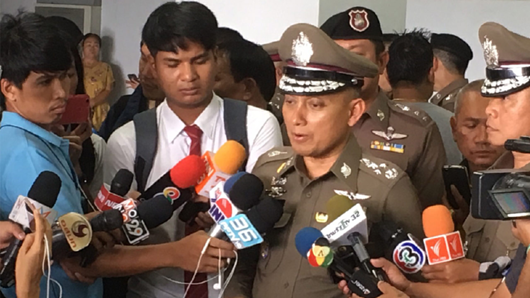 "วิระชัย" รุดเยี่ยมแฟนสาว "เอ็ม ชัยชนะ" ที่โรงพยาบาล จ่อแจ้งข้อหาเพิ่มอีก 1 ข้อหา