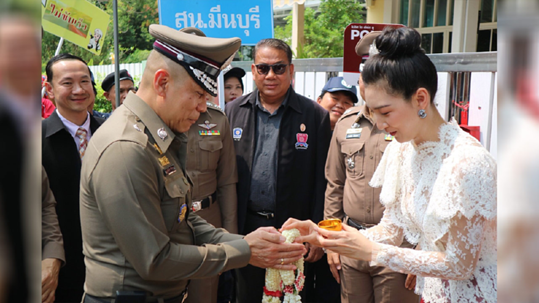ประมวลภาพ : แพนเค้ก ฝากบ้านกับตำรวจช่วงเทศกาลสงกรานต์