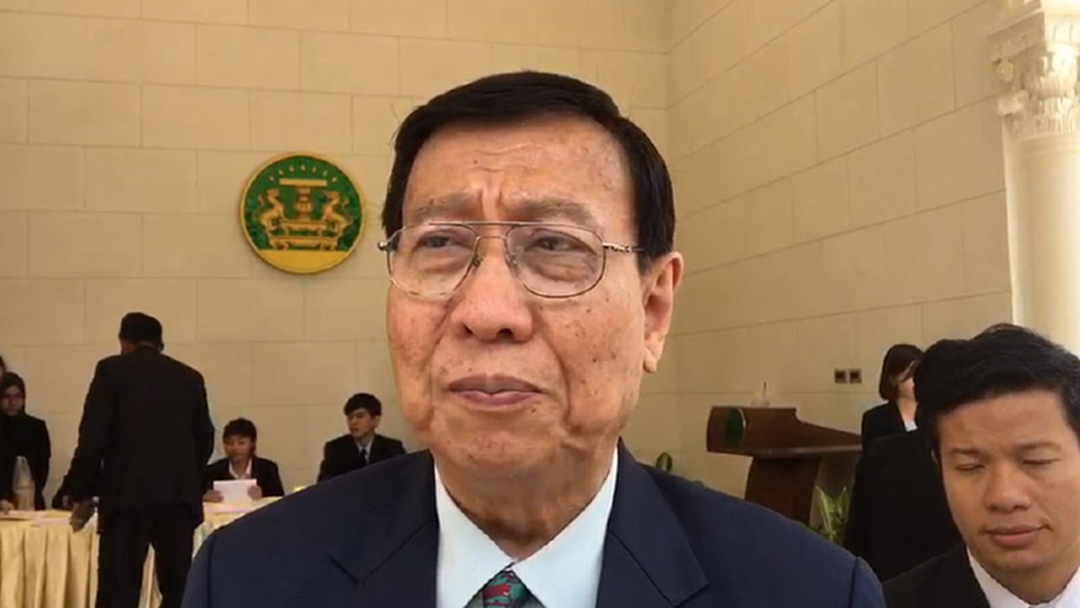 ประธาน สนช. จ่อสอบคลิปเสียงอ้าง นายกฯ สั่งล้มกระดาน กสทช. ประธาน สนช. จ่อสอบคลิปเสียงอ้าง นายกฯ สั่งล้มกระดาน กสทช.