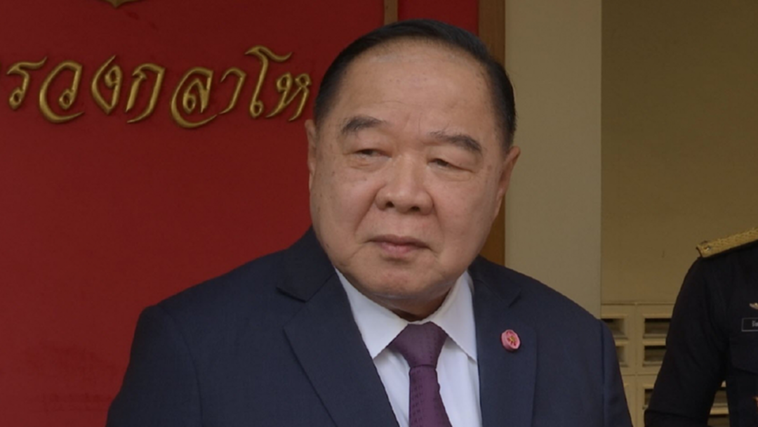 "ประวิตร" ให้ กต.ตอบ "ยิ่งลักษณ์"ได้วีซ่าอังกฤษ 10 ปี "ประวิตร" ให้ กต.ตอบ "ยิ่งลักษณ์"ได้วีซ่าอังกฤษ 10 ปี
