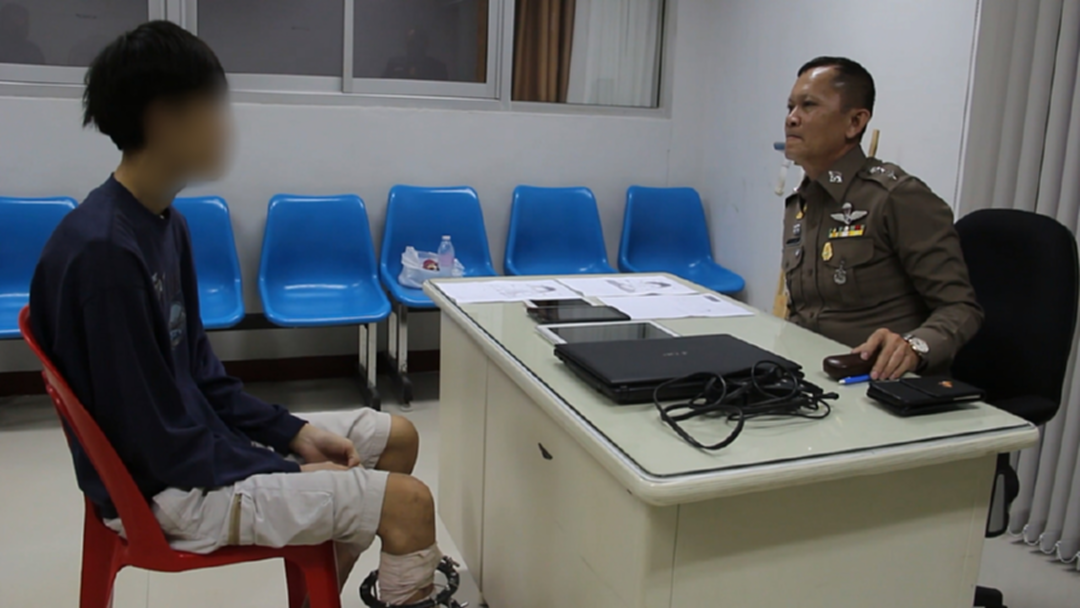 ทำกันได้ลงคอ!! จับโจรขาเป๋ ลักทรัพย์ช่างคอมฯพิการ อุตส่าห์รักเหมือนน้องชาย