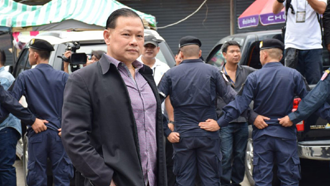 "สันธนะ" กร้าว! จ่อแลกหมัดบ่ายนี้ พร้อมเข้ารายงานตัวตามหมายเรียก "สันธนะ" กร้าว! จ่อแลกหมัดบ่ายนี้ พร้อมเข้ารายงานตัวตามหมายเรียก