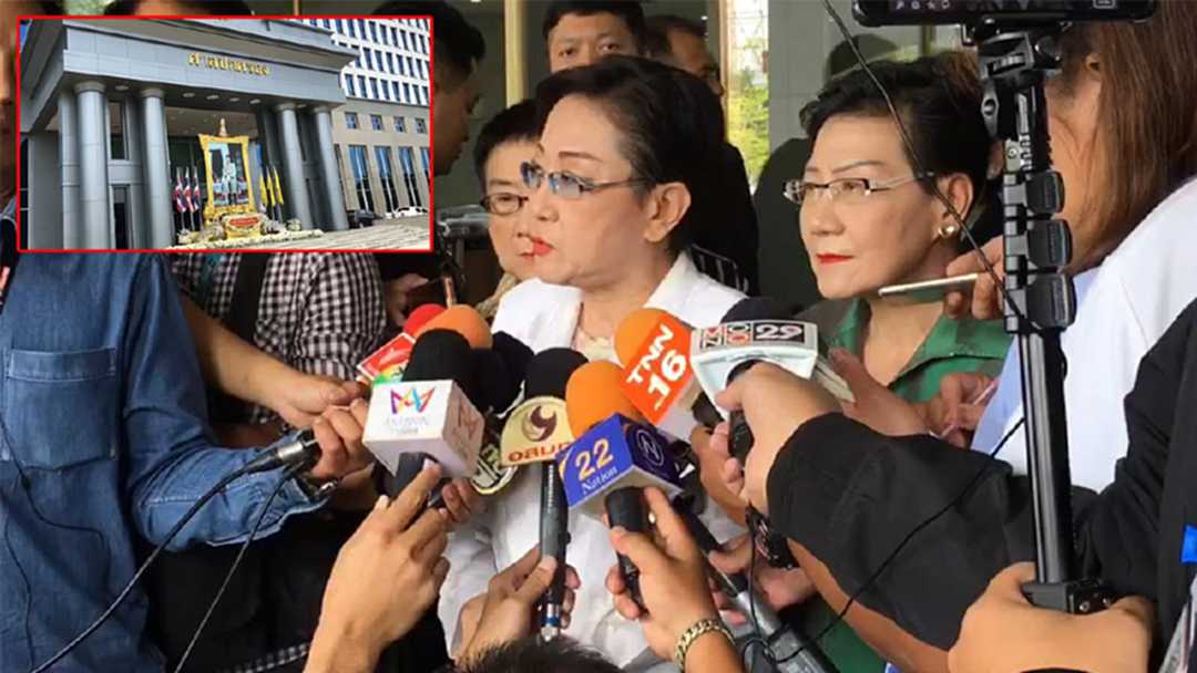 ป้าทุบรถเฮ! ศาลปกครองตัดสินให้ชนะคดี กทม.ละเมิดสิทธิ์สร้างตลาด ป้าทุบรถเฮ! ศาลปกครองตัดสินให้ชนะคดี กทม.ละเมิดสิทธิ์สร้างตลาด