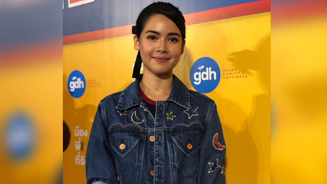 "ญาญ่า" ปัดหวาน "ณเดชน์" กลางสนามบาส-เมินดราม่า "แอลลี่" หน้าไม่เหมือน "ญาญ่า" ปัดหวาน "ณเดชน์" กลางสนามบาส-เมินดราม่า "แอลลี่" หน้าไม่เหมือน