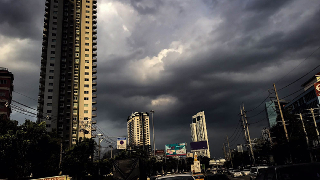 ทั่วไทยมีฝนหลายพื้นที่ ลมกระโชกแรงบางแห่ง ทั่วไทยมีฝนหลายพื้นที่ ลมกระโชกแรงบางแห่ง