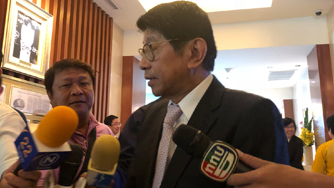 “วิษณุ” ปัดฟันธงอนาคต ลั่น "นายกฯ" ไม่เคยมาพูดเรื่องการเมืองด้วย “วิษณุ” ปัดฟันธงอนาคต ลั่น "นายกฯ" ไม่เคยมาพูดเรื่องการเมืองด้วย