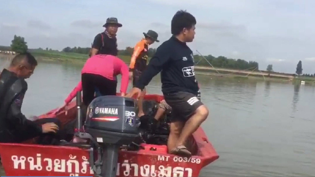 พบแล้ว! ร่าง "ตร.หนุ่ม" ถูกแก๊งค้ายายิงตกลำน้ำปาว พบแล้ว! ร่าง "ตร.หนุ่ม" ถูกแก๊งค้ายายิงตกลำน้ำปาว