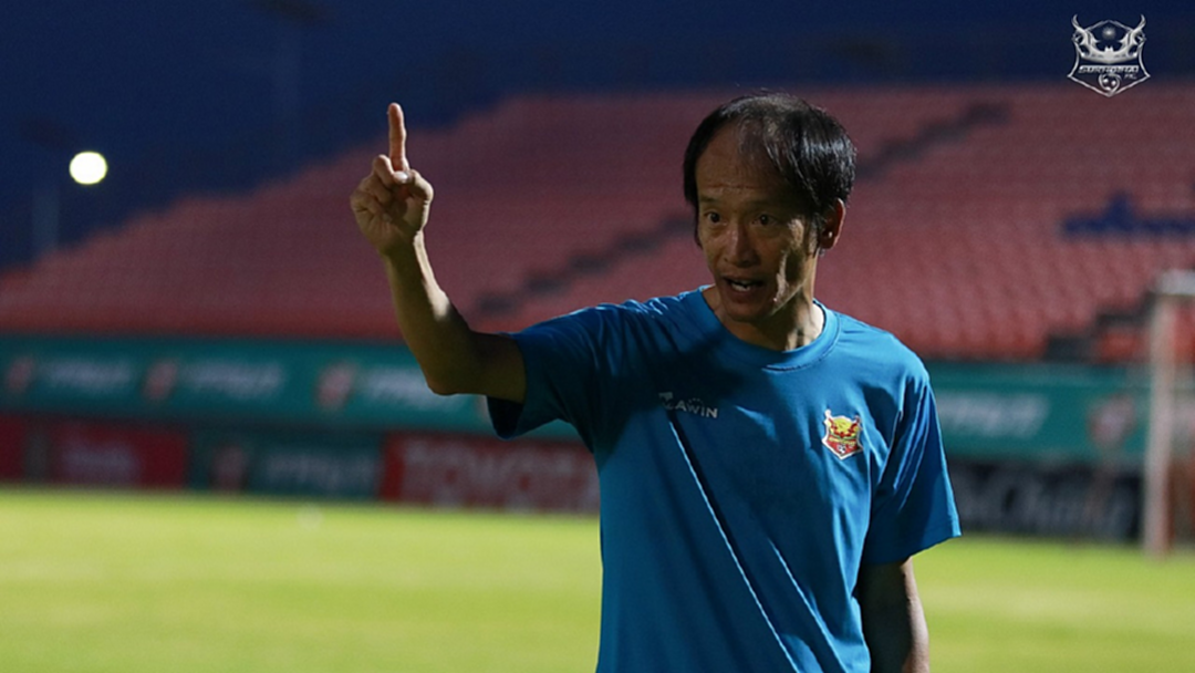 รายที่ 13! "สุโขทัย" ปลด "โค้ชเบ๊" พ้นกุนซือ หลังพาทีมพ่าย 3 นัดติด รายที่ 13! "สุโขทัย" ปลด "โค้ชเบ๊" พ้นกุนซือ หลังพาทีมพ่าย 3 นัดติด