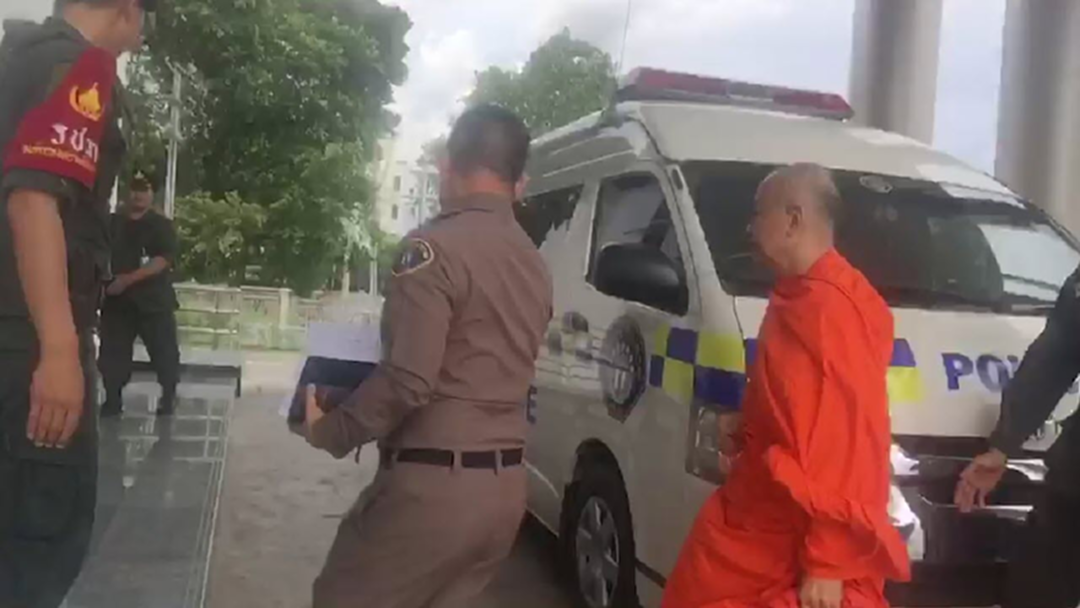 ศาลฯรับคำร้องฝากขังผัดแรก อดีตเจ้าอาวาสวัดสระเกศ ศาลฯรับคำร้องฝากขังผัดแรก อดีตเจ้าอาวาสวัดสระเกศ