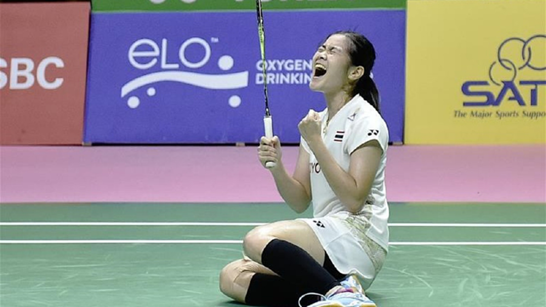 สื่อจีนเผยแพร่กระหึ่ม! 'ทีมแบดมินตันหญิงไทย'ล้มแชมป์ทีมจีน ผ่านเข้าสู่รอบชิง UberCup2018 เป็นครั้งแรกในประวัติศาสตร์ สื่อจีนเผยแพร่กระหึ่ม! 'ทีมแบดมินตันหญิงไทย'ล้มแชมป์ทีมจีน ผ่านเข้าสู่รอบชิง UberCup2018 เป็นครั้งแรกในประวัติศาสตร์