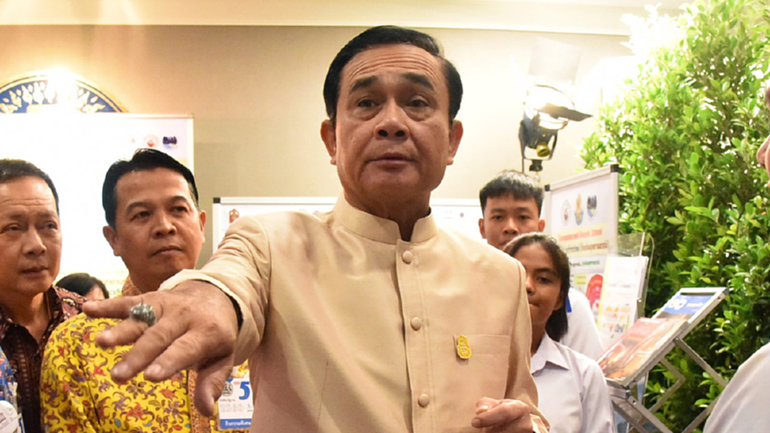 "นายกฯ" ให้ความหวังค่าแรงสูงขึ้น ยัน! รัฐบาลเห็นใจแต่งบฯ มีจำกัด "นายกฯ" ให้ความหวังค่าแรงสูงขึ้น ยัน! รัฐบาลเห็นใจแต่งบฯ มีจำกัด