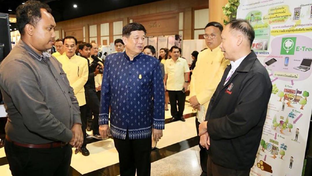 “กรมป่าไม้” เปิดตัวแอปพลิเคชัน “ อี-ทรี (E-Tree) ” หนุนเกษตรกรไทยปลูกไม้เศรษฐกิจแทนพืชอายุสั้น “กรมป่าไม้” เปิดตัวแอปพลิเคชัน “ อี-ทรี (E-Tree) ” หนุนเกษตรกรไทยปลูกไม้เศรษฐกิจแทนพืชอายุสั้น