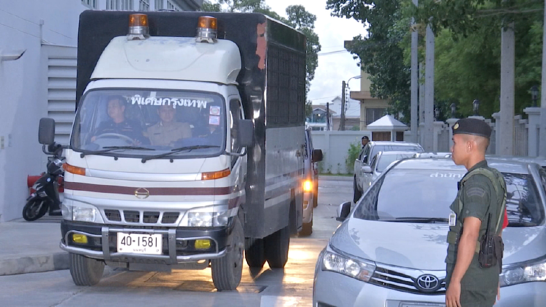 หาม "อดีตพระธงชัย" ไปโรงพยาบาลคุก เลือดออกตาขวา หาม "อดีตพระธงชัย" ไปโรงพยาบาลคุก เลือดออกตาขวา