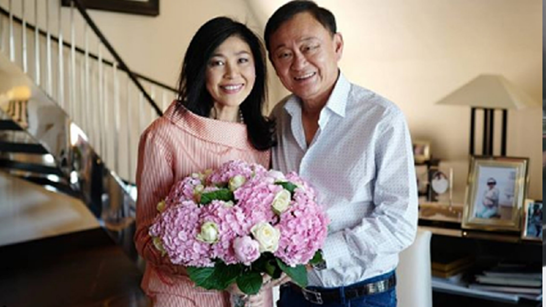 "ทักษิณ" อวยพรวันเกิด "ยิ่งลักษณ์" ขอให้ทำตัวให้มีความสุขอยู่กันในต่างแดน