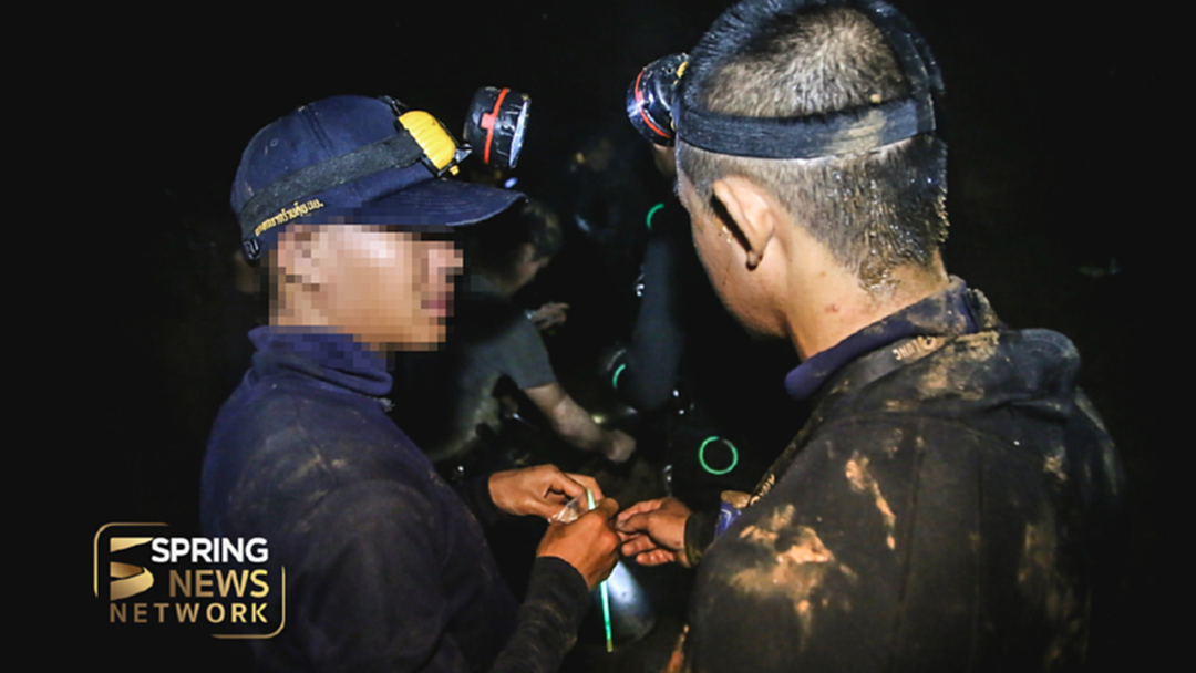 ชุดภาพ EXCLUSIVE “ปฏิบัติการค้นหา 13 ชีวิต ติดถ้ำเขาหลวง”