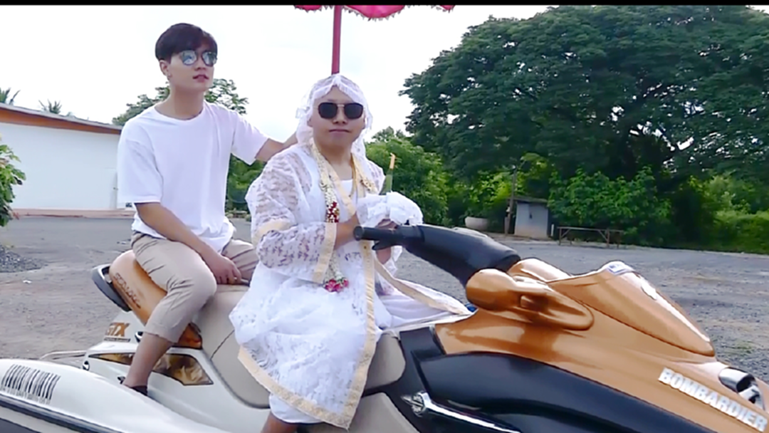 ไม่ธรรมดา! นาคขี่ “เจ็ทสกี" สุดรักแห่เข้าโบสถ์