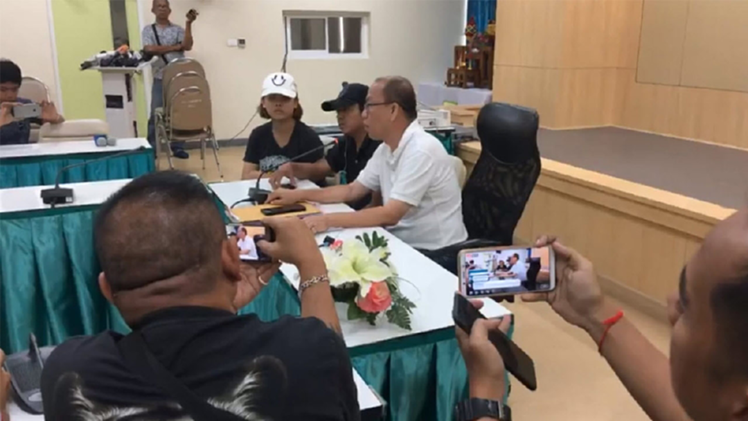 พ่อน้องหญิง เตรียมส่งศพลูกสาวให้ นิติเวช รพ.ตำรวจ ผ่าพิสูจน์ใหม่ หวังรื้อฟื้นคดี พ่อน้องหญิง เตรียมส่งศพลูกสาวให้ นิติเวช รพ.ตำรวจ ผ่าพิสูจน์ใหม่ หวังรื้อฟื้นคดี