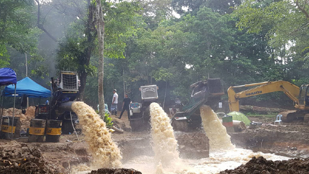 เร่ง! ระบายน้ำท้ายถ้ำหลวงฯ ก่อนที่ฝนจะมา เร่ง! ระบายน้ำท้ายถ้ำหลวงฯ ก่อนที่ฝนจะมา