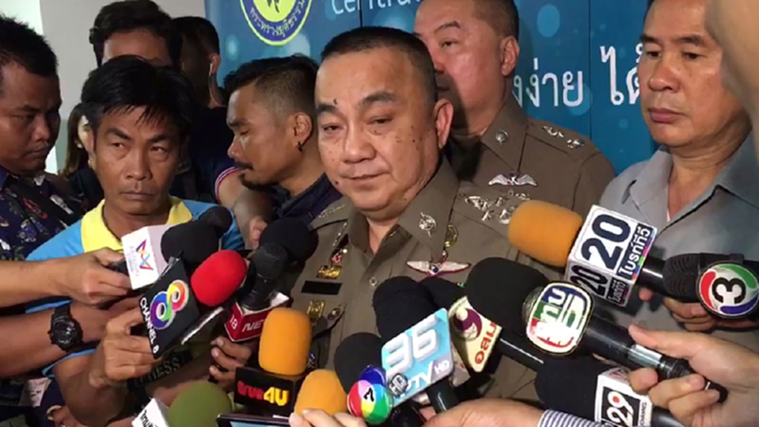 "ศรีวราห์" ถกผลชันสูตร "น้องหญิง" กับแพทย์สถาบันนิติวิทยาศาสตร์ ยันรูปคดีเปลี่ยน "ศรีวราห์" ถกผลชันสูตร "น้องหญิง" กับแพทย์สถาบันนิติวิทยาศาสตร์ ยันรูปคดีเปลี่ยน