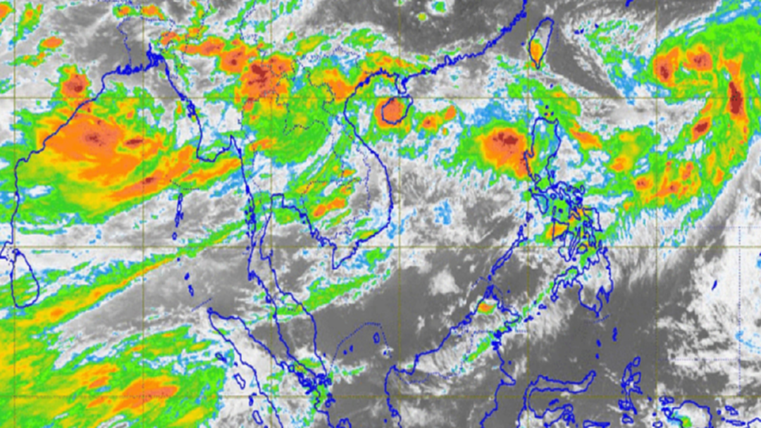 พายุโซนร้อน“เซินติญ” ศูนย์กลางลาวอ่อนกำลังลง ยังทำภาคเหนือ - อีสาน ฝนหนัก พายุโซนร้อน“เซินติญ” ศูนย์กลางลาวอ่อนกำลังลง ยังทำภาคเหนือ - อีสาน ฝนหนัก