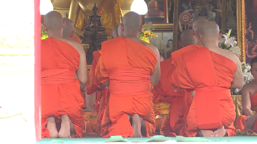 ประมวลภาพ! พิธีอุปสมบทหมู่ ทหาร 9 นาย อุทิศกุศลให้ "จ่าแซม"