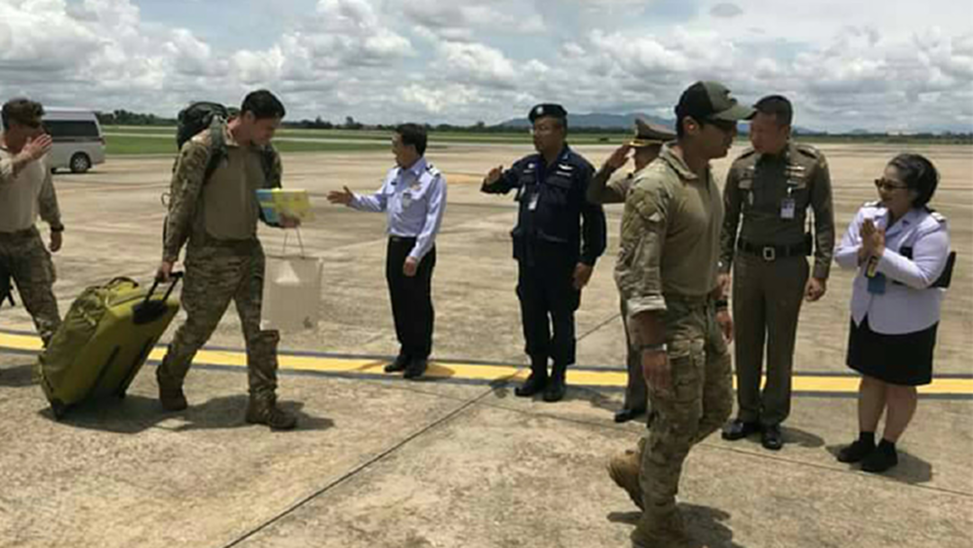 ผอ.การท่า แม่ฟ้าหลวงร่วมส่ง ทีมนาวิกโยธินอเมริกา ผอ.การท่า แม่ฟ้าหลวงร่วมส่ง ทีมนาวิกโยธินอเมริกา