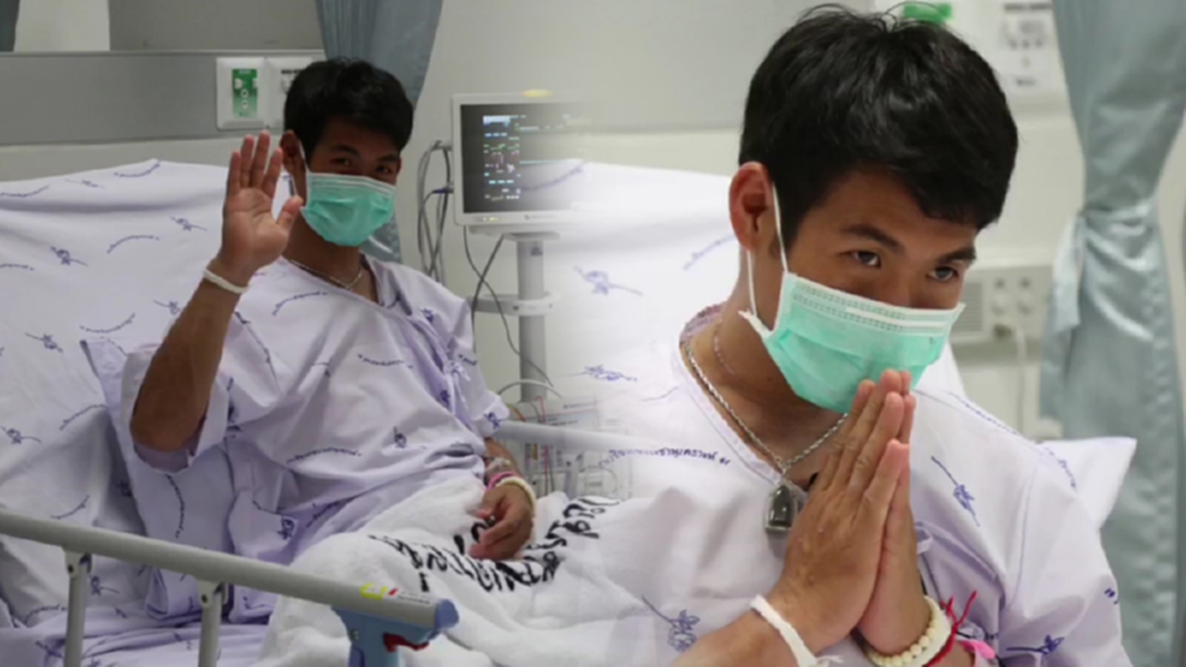 เปิดคลิป13หมูป่ามารายงานตัว ขอบคุณฮีโร่ถ้ำหลวง เปิดคลิป13หมูป่ามารายงานตัว ขอบคุณฮีโร่ถ้ำหลวง