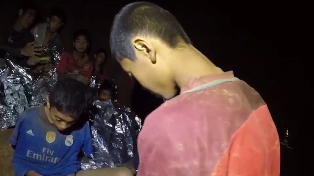 เกาะติดภารกิจพา "ทีมหมูป่า" กลับบ้าน เกาะติดภารกิจพา "ทีมหมูป่า" กลับบ้าน