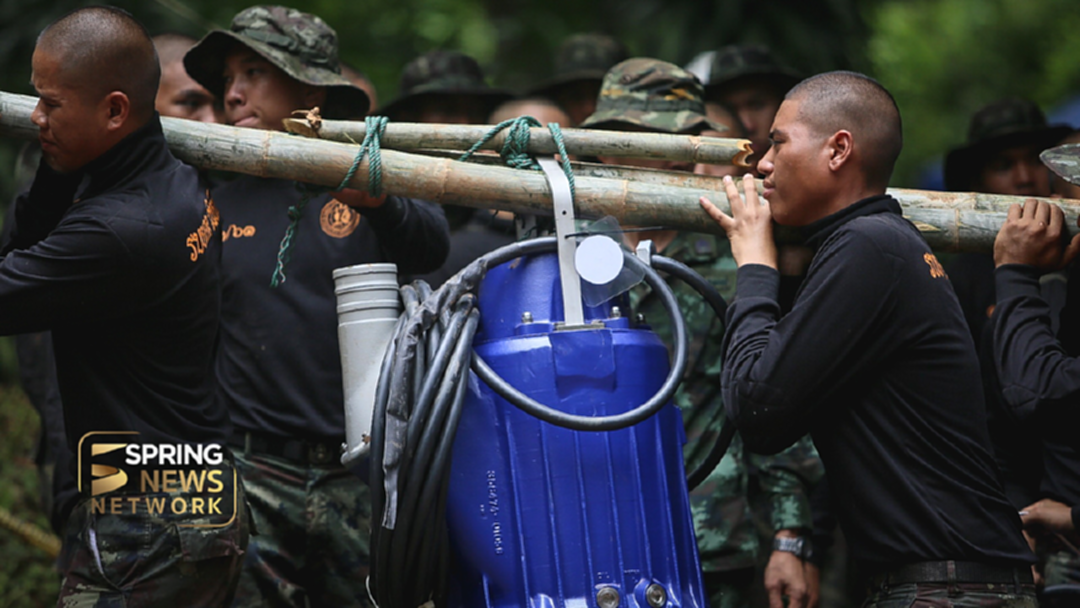 ประมวลภาพ "ภารกิจรายวันในปฏิบัติการกู้ 13 ชีวิตถ้ำหลวง" ประมวลภาพ "ภารกิจรายวันในปฏิบัติการกู้ 13 ชีวิตถ้ำหลวง"