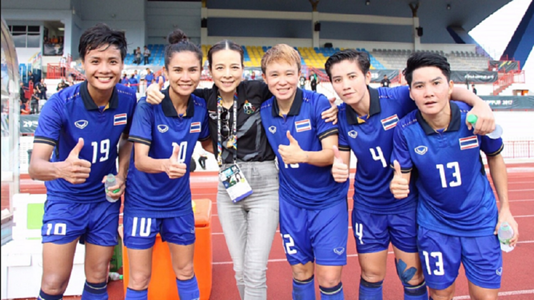 ได้ลุ้น!! “ชบาแก้ว” ร่วมสาย “ญี่ปุ่น-เวียดนาม” ฟาดแข้งเอเชียนเกมส์ ได้ลุ้น!! “ชบาแก้ว” ร่วมสาย “ญี่ปุ่น-เวียดนาม” ฟาดแข้งเอเชียนเกมส์