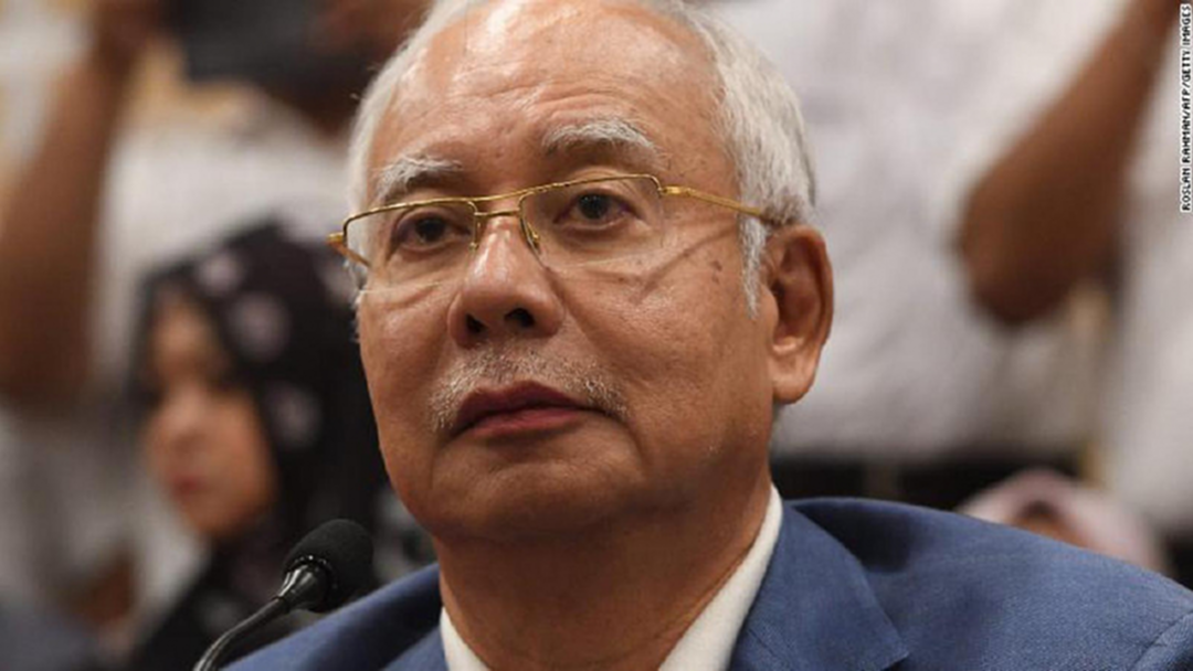 อดีตผู้นำมาเลเซียไม่พอใจ หลังบัญชีส่วนตัวถูกอายัด