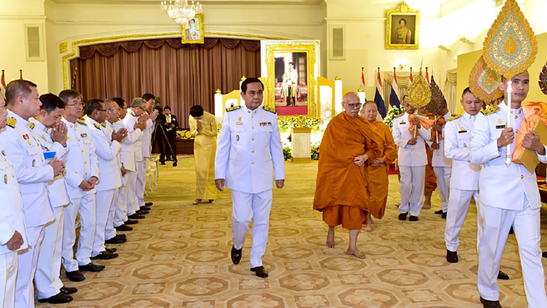 นายกฯ ร่วทำบุญ 5 ศาสนา เนื่องในโอกาสวันเฉลิมพระชนมพรรษาสมเด็จพระเจ้าอยู่หัว
