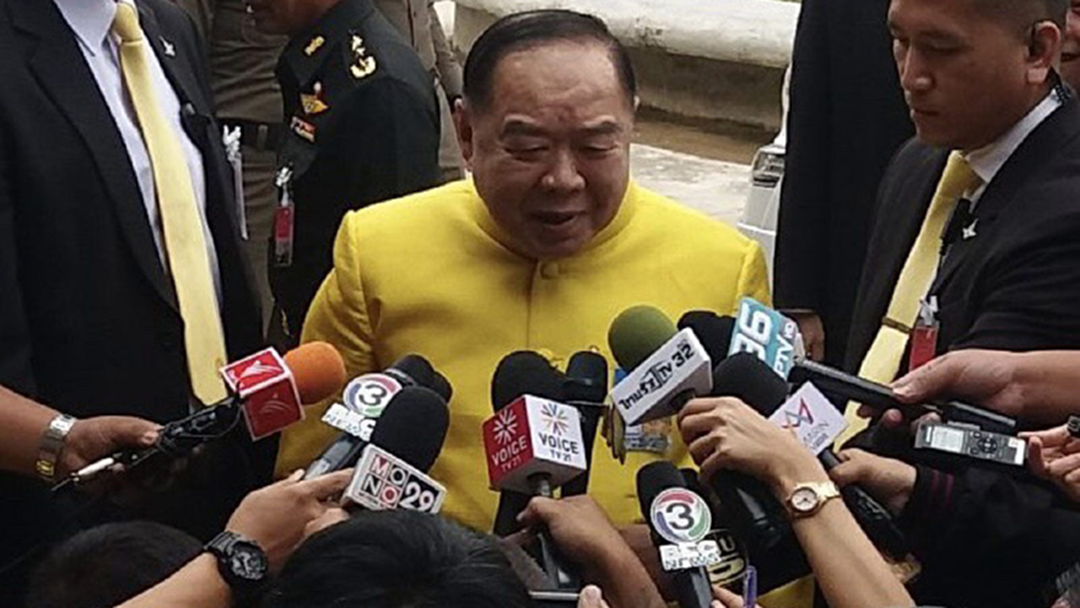 "บิ๊กป้อม" โยนตำรวจสอบปมชายกระโดดตึกศาลดับ - ผบ.ตร.ฮึ่มหากบกพร่องต้องรับผิดชอบ "บิ๊กป้อม" โยนตำรวจสอบปมชายกระโดดตึกศาลดับ - ผบ.ตร.ฮึ่มหากบกพร่องต้องรับผิดชอบ