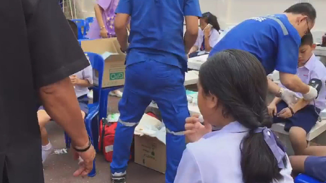 โกลาหลนักเรียนจันทบุรีกว่าร้อยคนท้องเสีย มีอาการหนัก 22 ราย