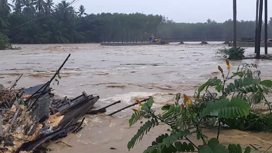 สถานการณ์น้ำท่วมบางสะพานล่าสุด สถานการณ์น้ำท่วมบางสะพานล่าสุด