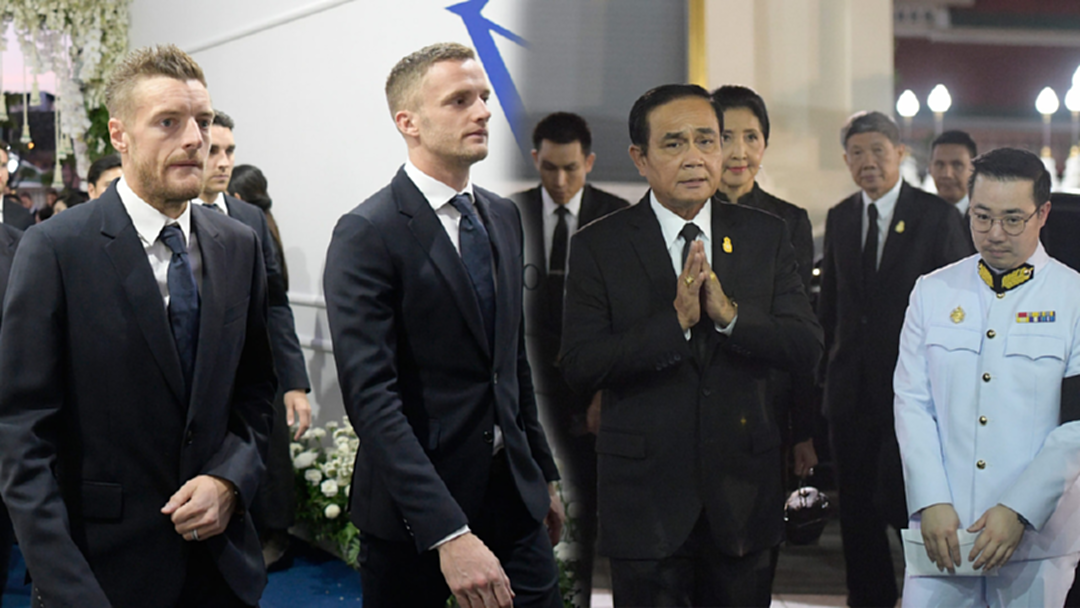 ประมวลภาพ : คืนที่ 3 “ลุงตู่-นักเตะเลสเตอร์” ร่วมเคารพศพ “เจ้าสัววิชัย” ประมวลภาพ : คืนที่ 3 “ลุงตู่-นักเตะเลสเตอร์” ร่วมเคารพศพ “เจ้าสัววิชัย”
