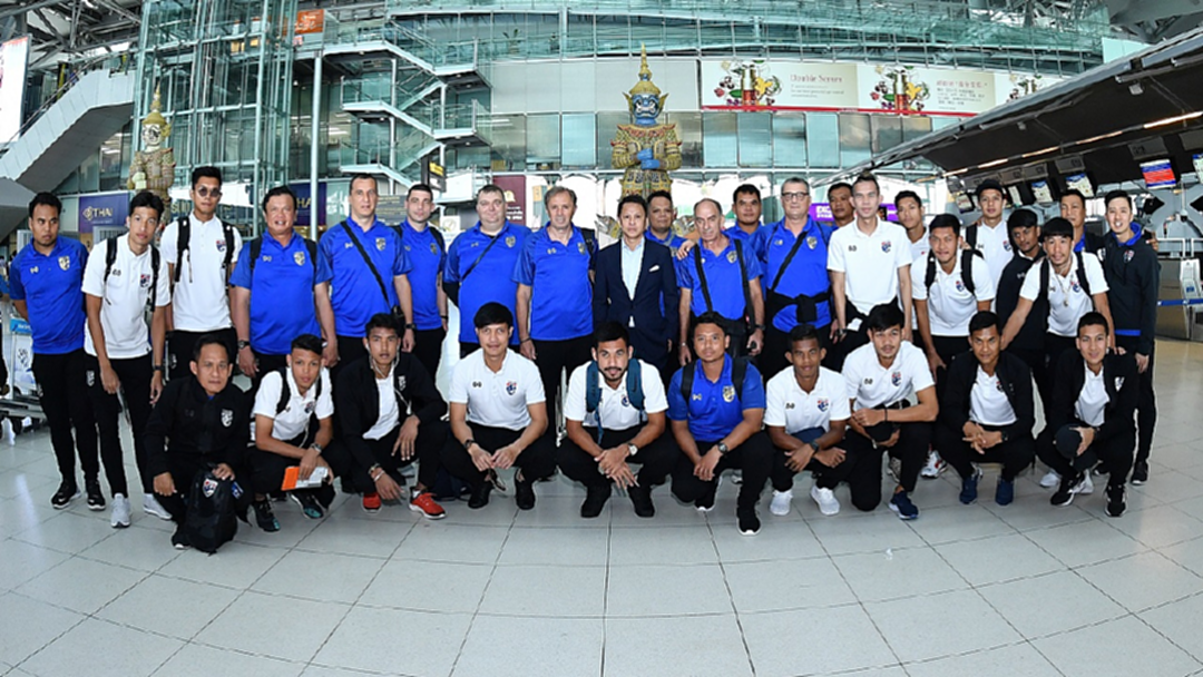 "ราเยวัช'' นำทัพ "ช้างศึก" บุกถิ่นฟิลิปปินส์ "ราเยวัช'' นำทัพ "ช้างศึก" บุกถิ่นฟิลิปปินส์
