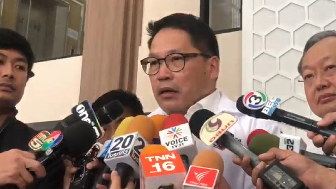 "อุตตม" ย้ำลาออกเมื่อถึงวลาเหมาะ - ยันโครงการบัตรคนจนช่วยปชช. "อุตตม" ย้ำลาออกเมื่อถึงวลาเหมาะ - ยันโครงการบัตรคนจนช่วยปชช.
