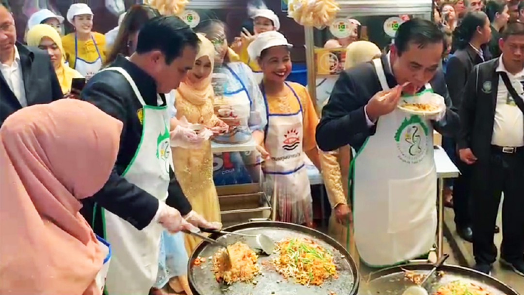 พูดเยอะแล้ว 4 ปี "บิ๊กตู่" อ้อนฝากใจ วางยุทธศาสตร์ไม่สืบทอดอำนาจตนเอง [คลิป]