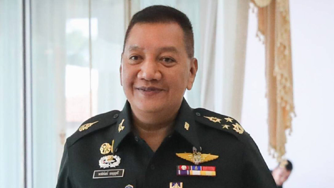 ผบ.ทสส. ย้ำกำลังพล วางตัวเป็นกลางทางการเมือง ผบ.ทสส. ย้ำกำลังพล วางตัวเป็นกลางทางการเมือง
