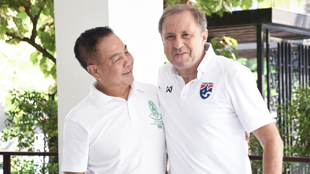 กระหายชัยชนะ!! “บิ๊กอ๊อด” เชื่อมั่น “ช้างศึก” บุกปราบ “ฟิลิปปินส์” กระหายชัยชนะ!! “บิ๊กอ๊อด” เชื่อมั่น “ช้างศึก” บุกปราบ “ฟิลิปปินส์”